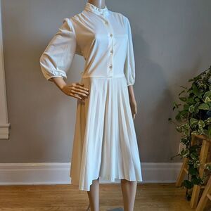 Vintage 80s White Midi Dress High Neck Button Front Victorian Pleated Size 12